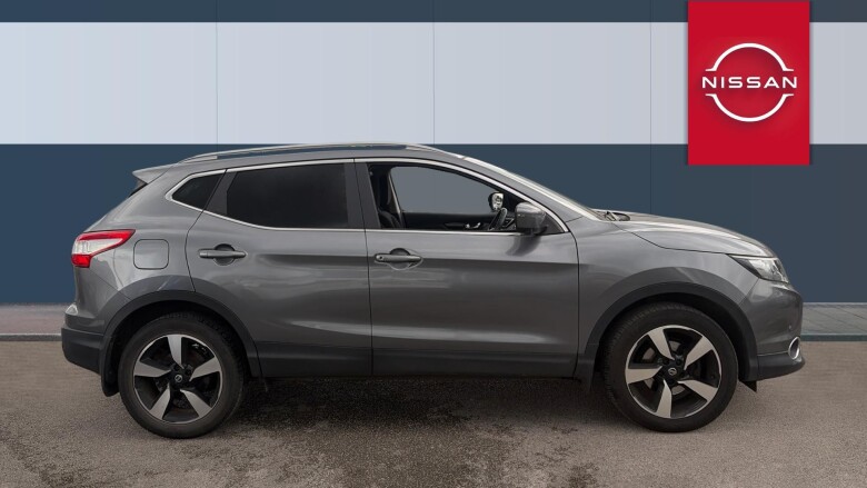 Nissan Qashqai 1.2 DiG-T N-Connecta 5dr Petrol Hatchback